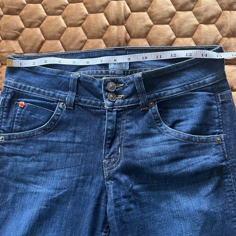 𝅺hudson denim jeans in dark blue color - straight to flare leg with frayed edge - Picture 7 of 7
